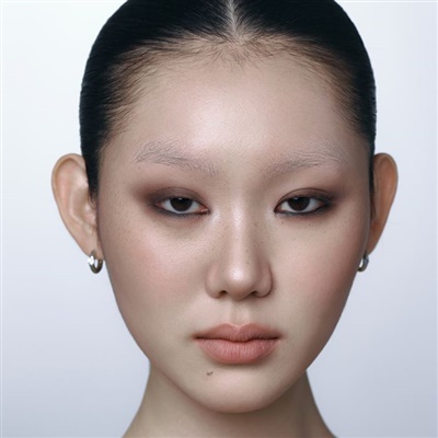 CARRIE KIM