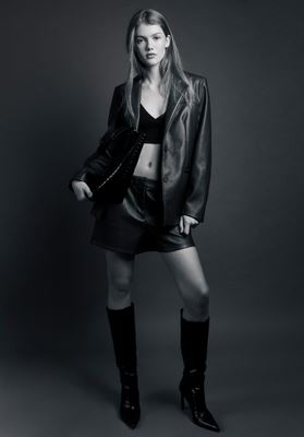 modelbook image no. 253363