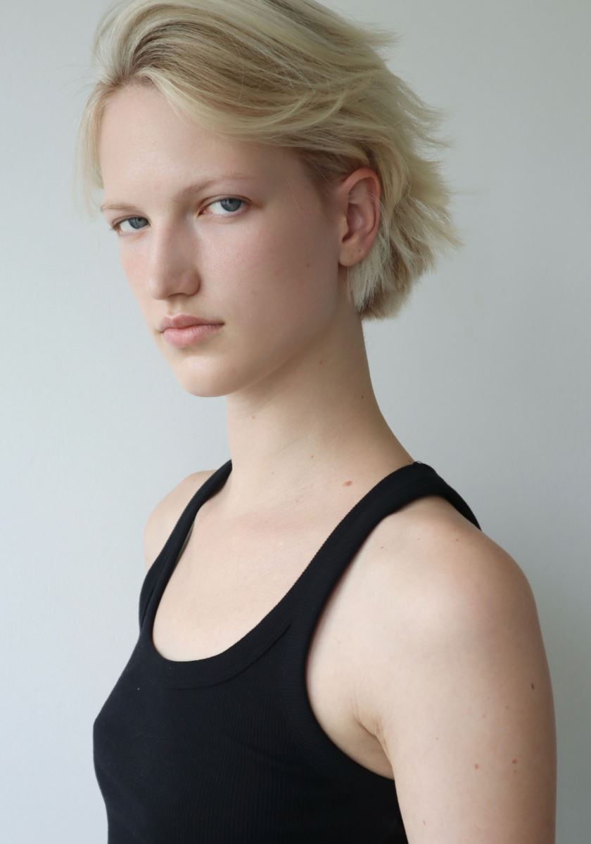 modelbook image no. 270360