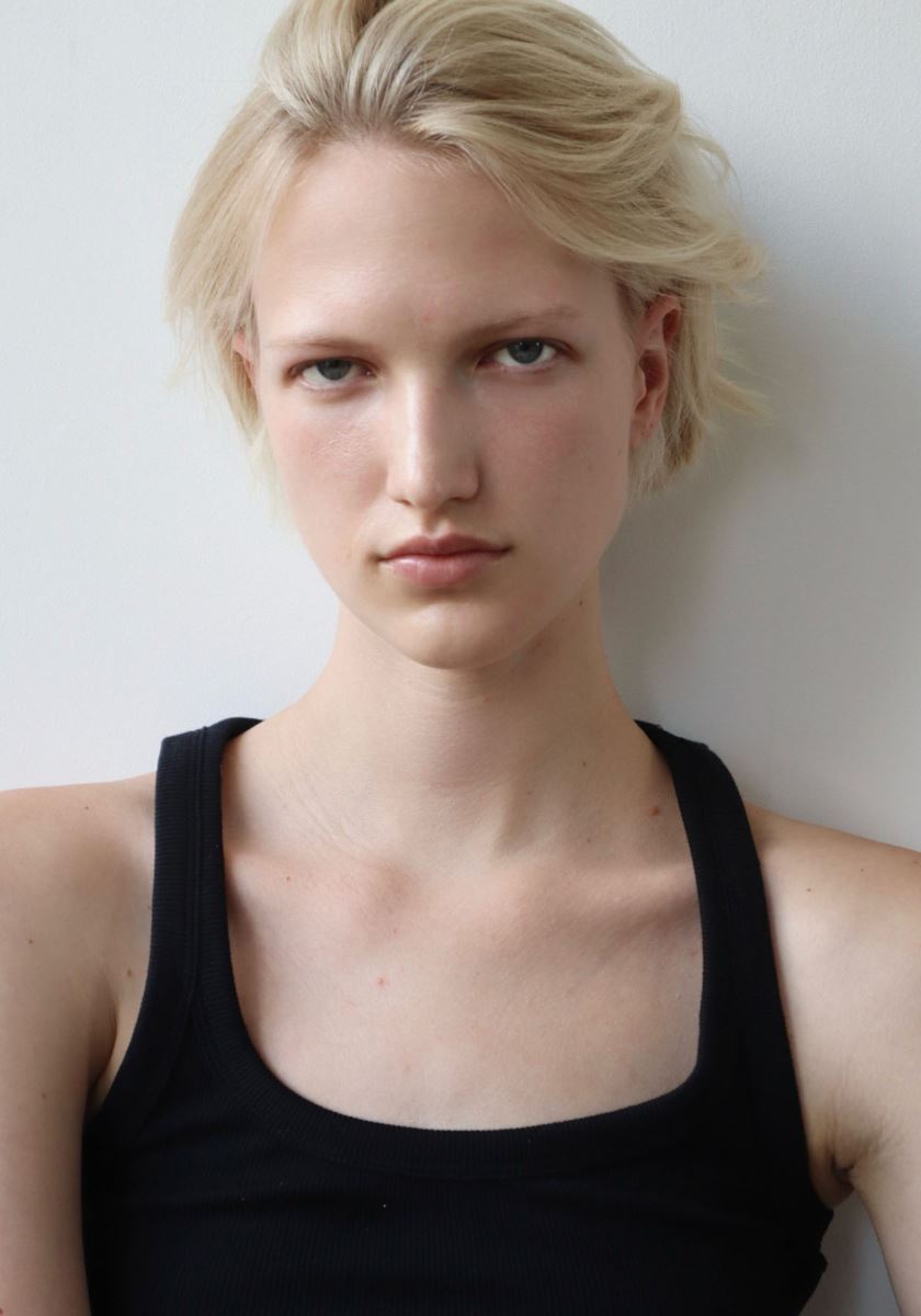 modelbook image no. 270363