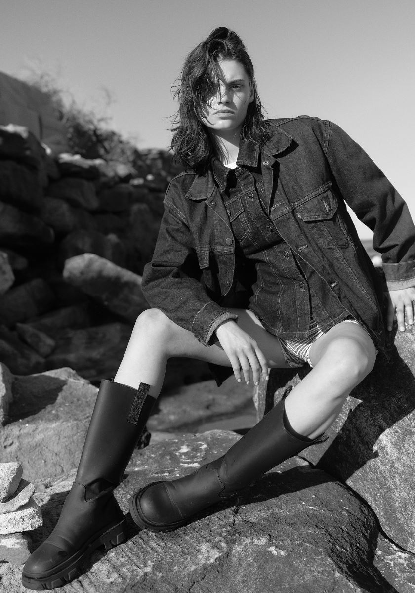 modelbook image no. 255527