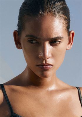 SUMMER THOMPSON