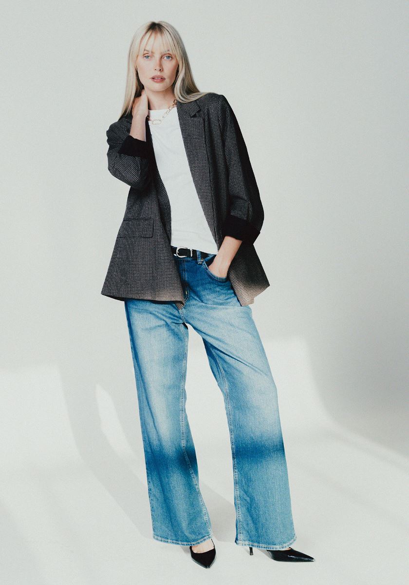 modelbook image no. 250913