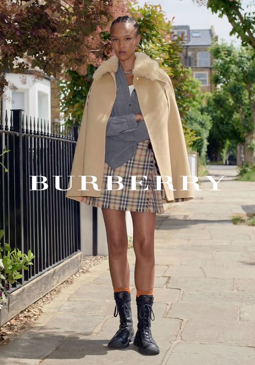 news image - BURBERRY OUTERWEAR 2026 CAMPAIGN by jack day Styling Tamara Rothstein Hair SHIORI TAKAHASHI makeup AMMY DRAMMEH MJanicurist  AMA QUASHIE Casting Director Anita Bitton