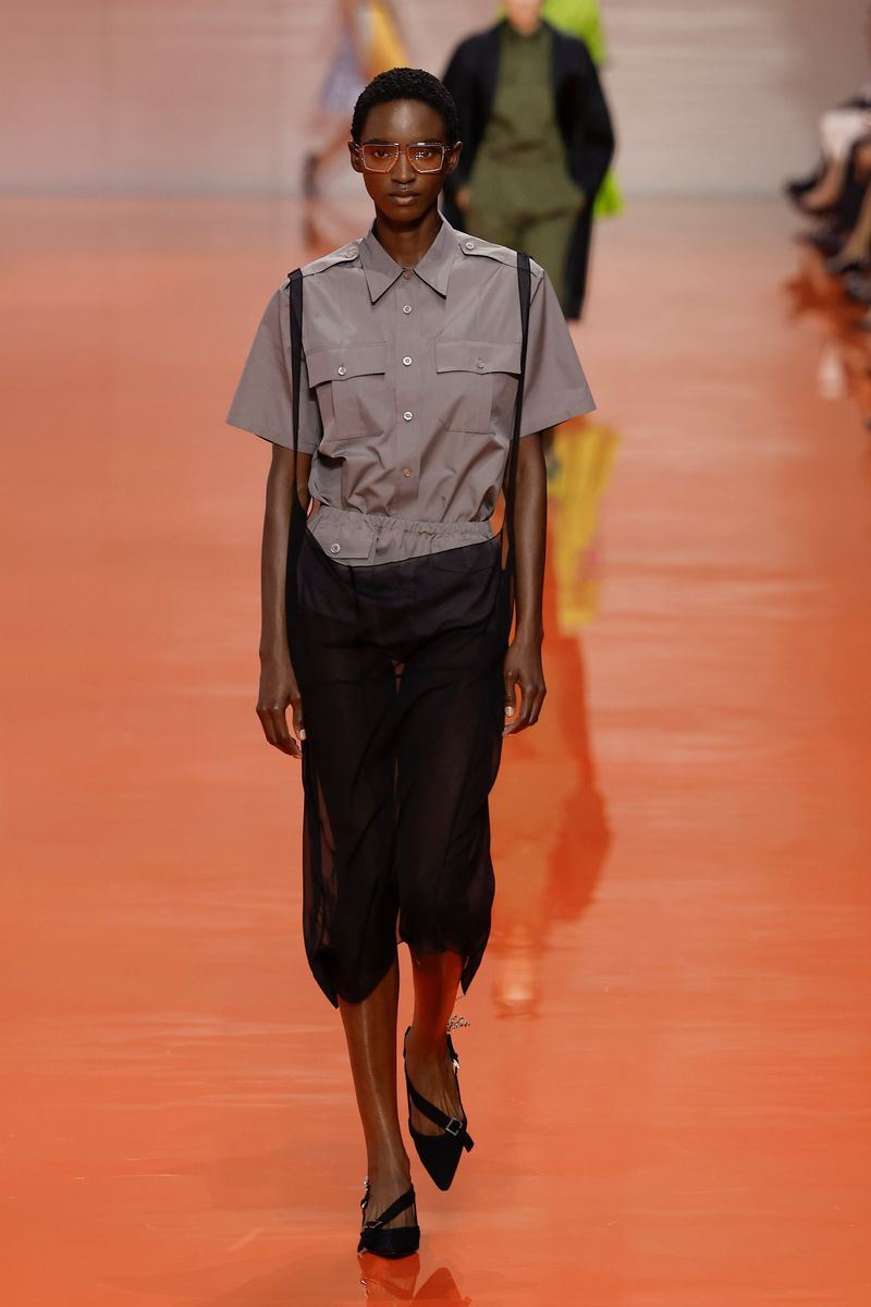 news image - Prada SS26 (semi exclusive) designer Raf simons stylist Olivier Rizzo hair Guido Palau makeup Lucia Pieron casting director Ashley Brokaw