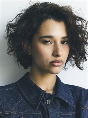 special-management-CLARA MARIA-MENEZES