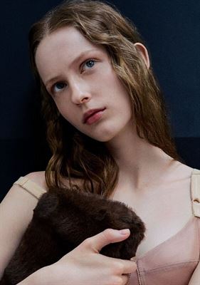 special-management-MELINDA-KISS