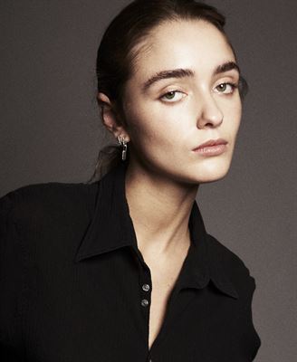 special-management-DELFINA-VENTOLA