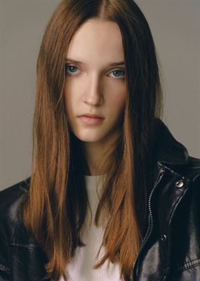 special-management-ZUZANNA-WALIWANDER