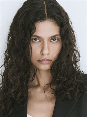 special-management-BARBARA-GOMES