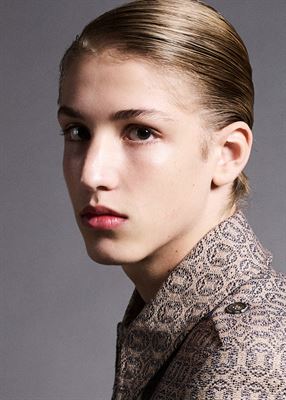 special-management-MATTHIJS-DESMET