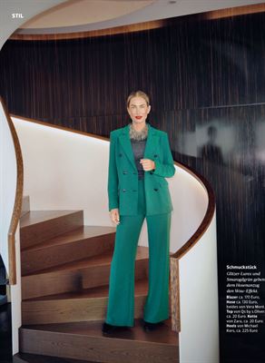 Jana Hoeck-24