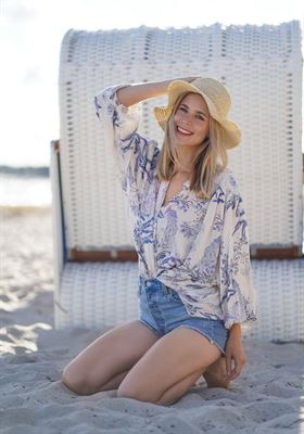 Kathrin-27