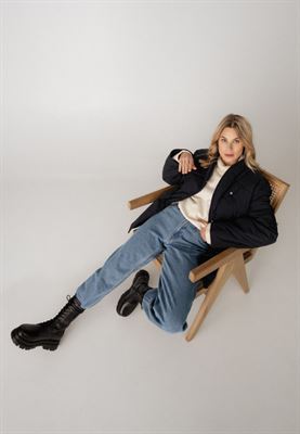 Kathrin-19