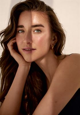 Carolin-17