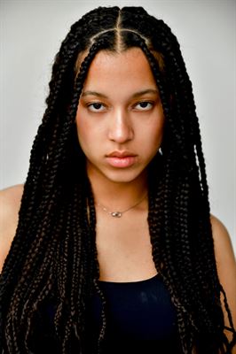 Zoe Prada-12