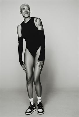Siobhan-16