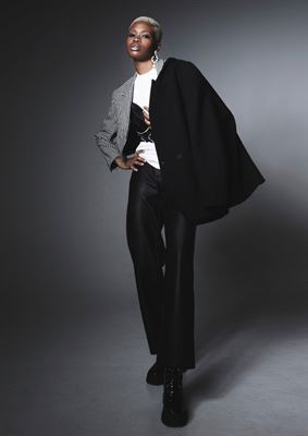 Siobhan-10