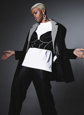 Siobhan-11