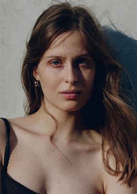 Hania-21