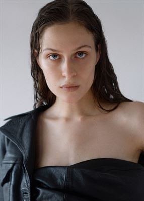 Hania-31