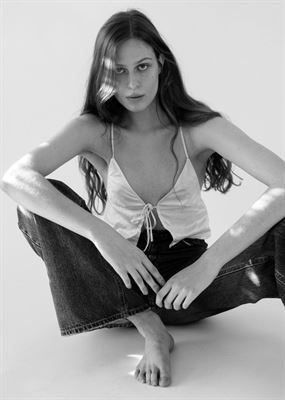 Hania-30