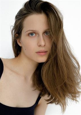 Hania-36