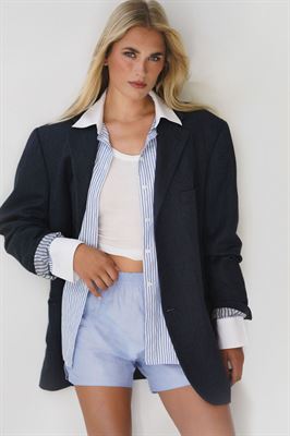 Julia Worp-8