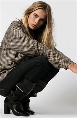Julia Worp-36
