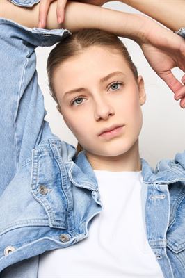 Suzanne-25