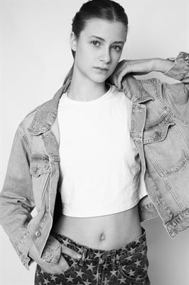 Suzanne-20