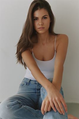 Emanuela-33