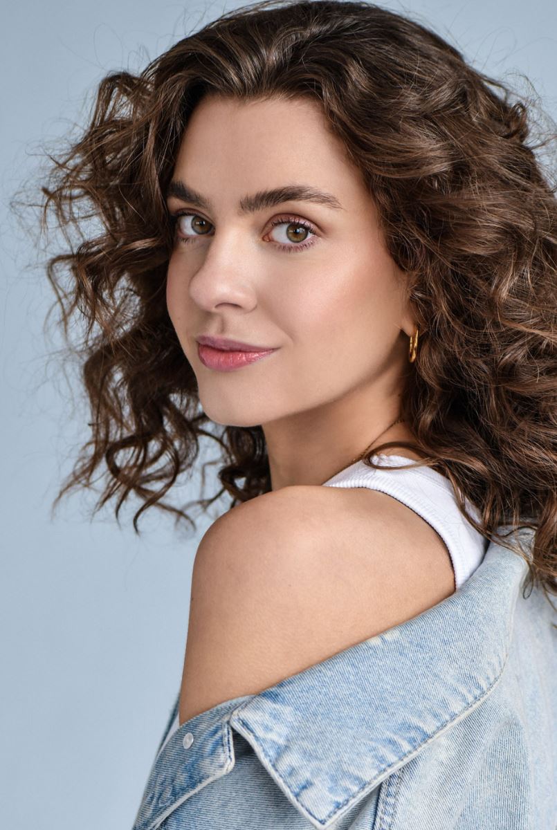 Clara S - 13