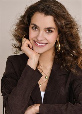Clara S