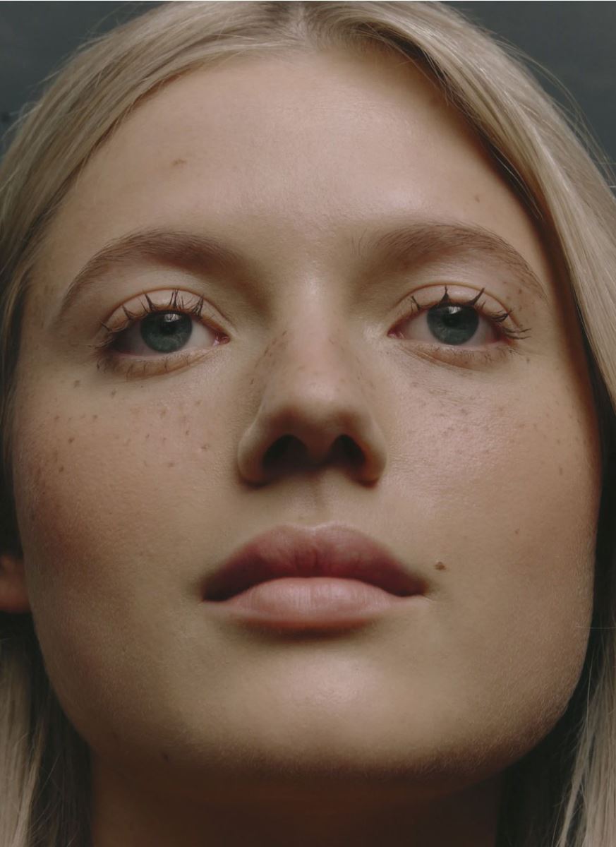 Mia Lauser - 16
