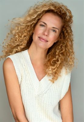 Elena-32