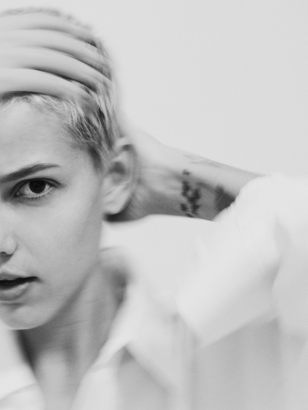 GIULIA THELLER photo