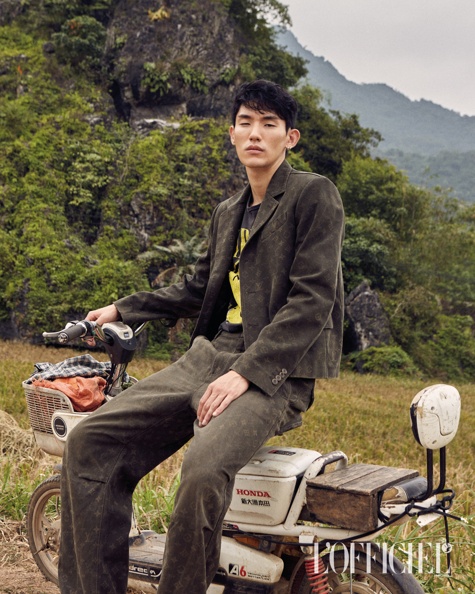 JUN YOUNG photo