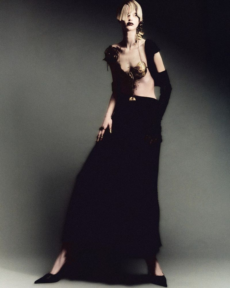 JULIA BREGALDA photo