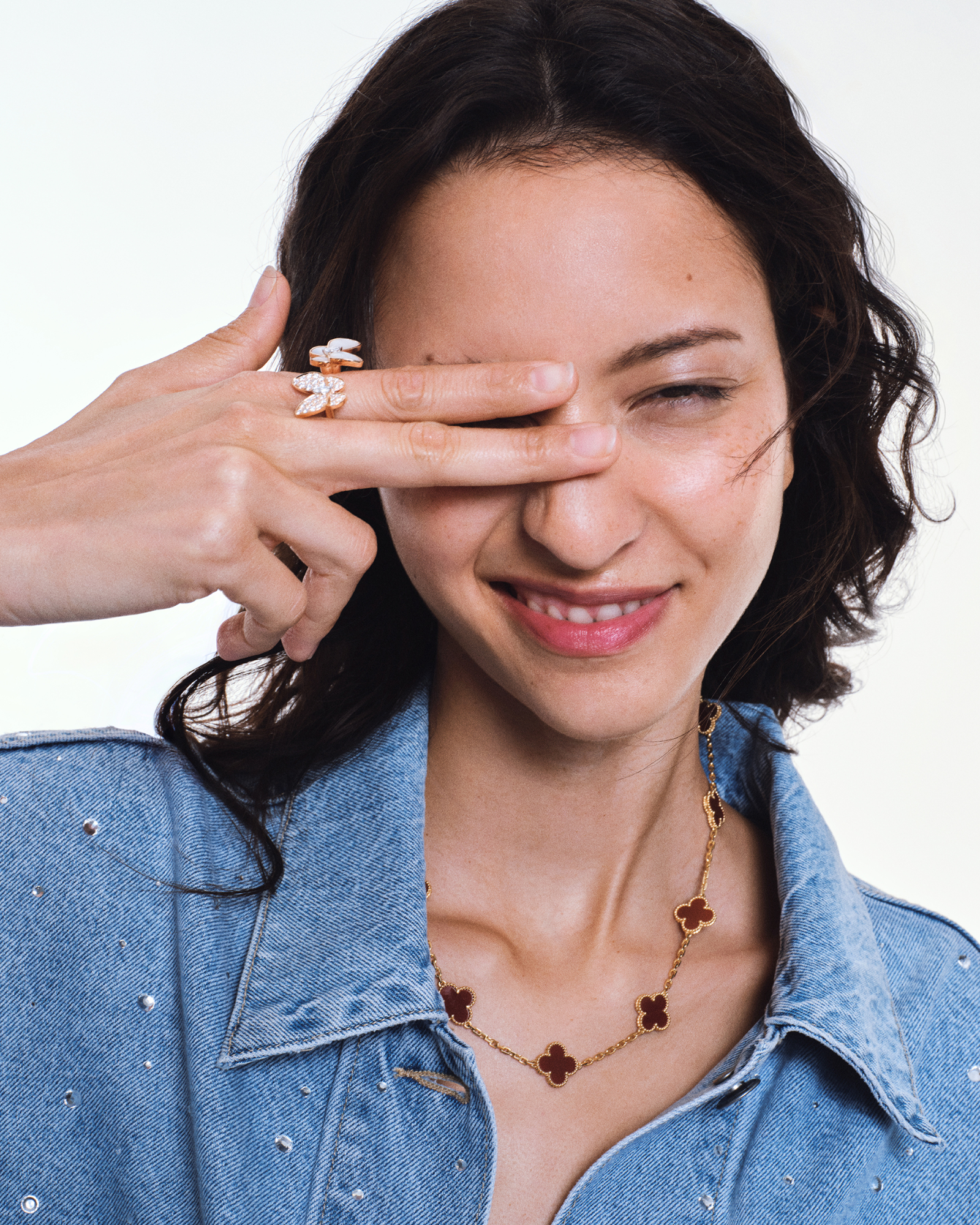 AMERICA GONZALEZ photo