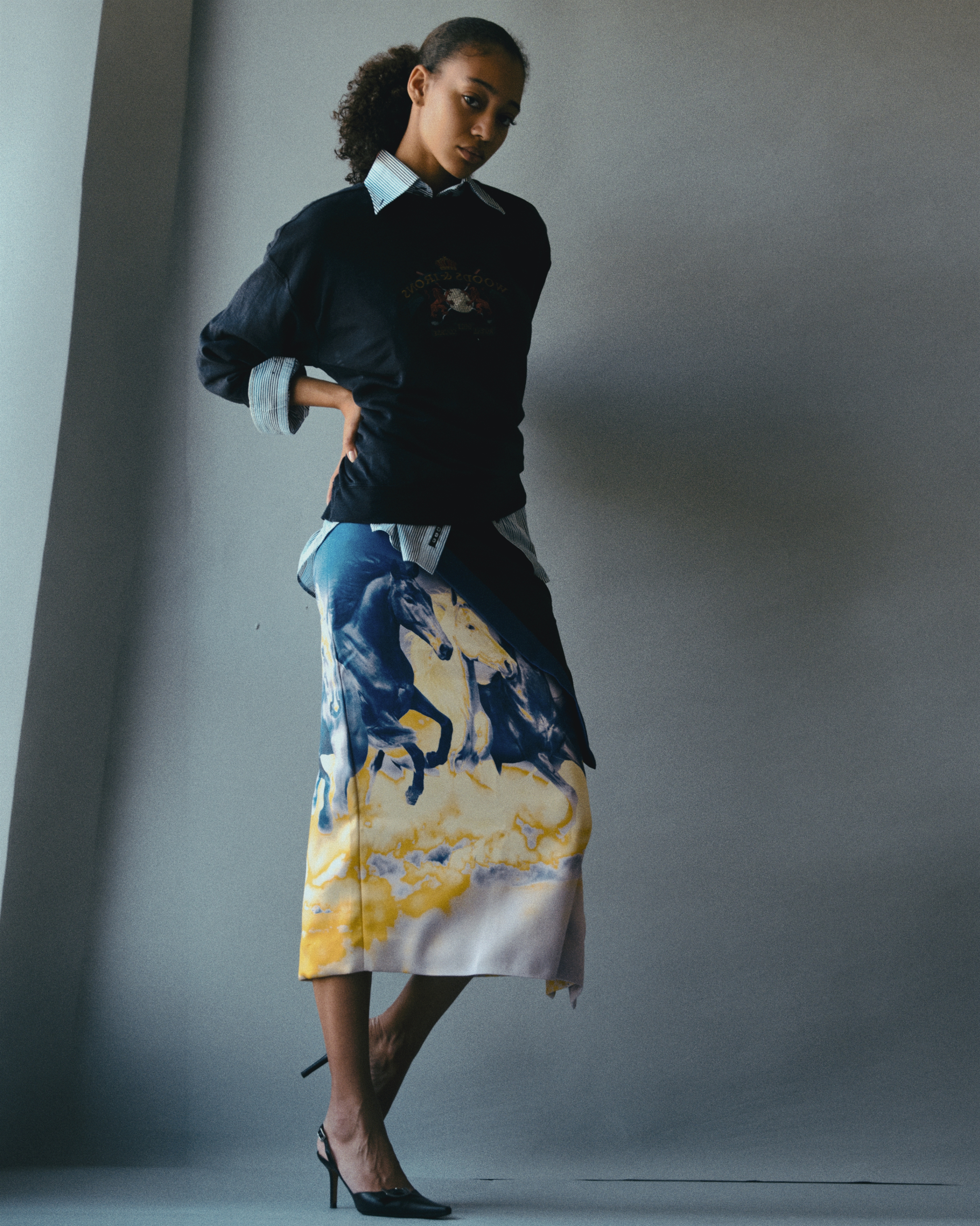 LOLA ZUINISI photo