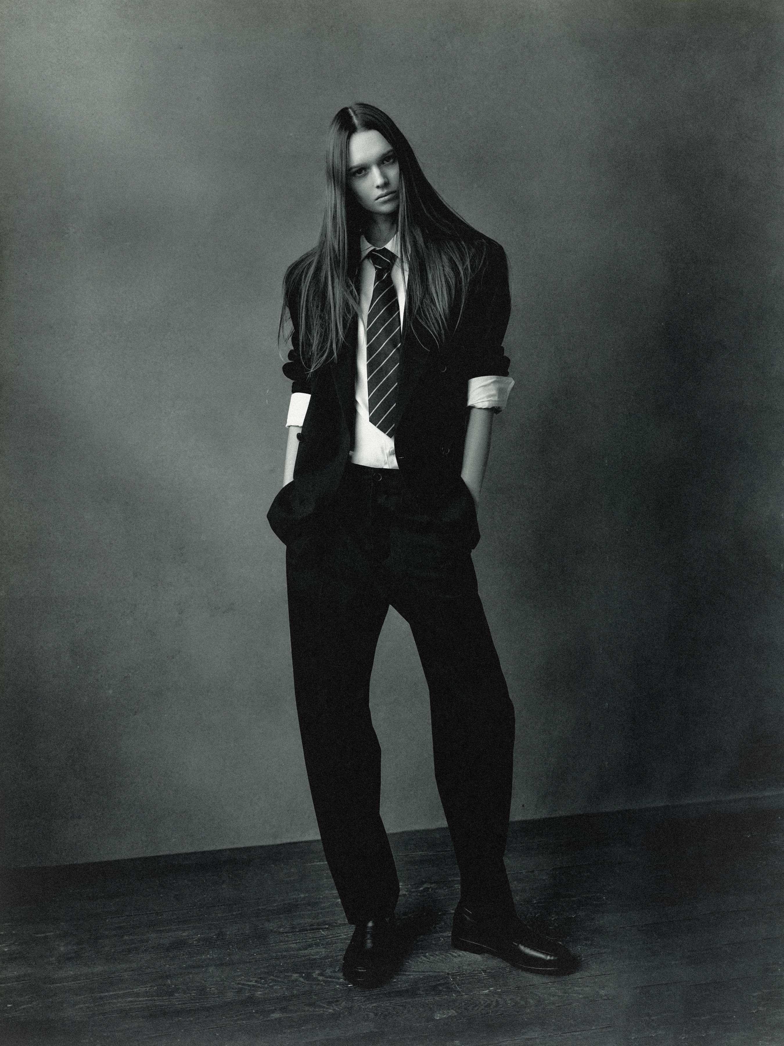 NICOL KOSINOVA photo