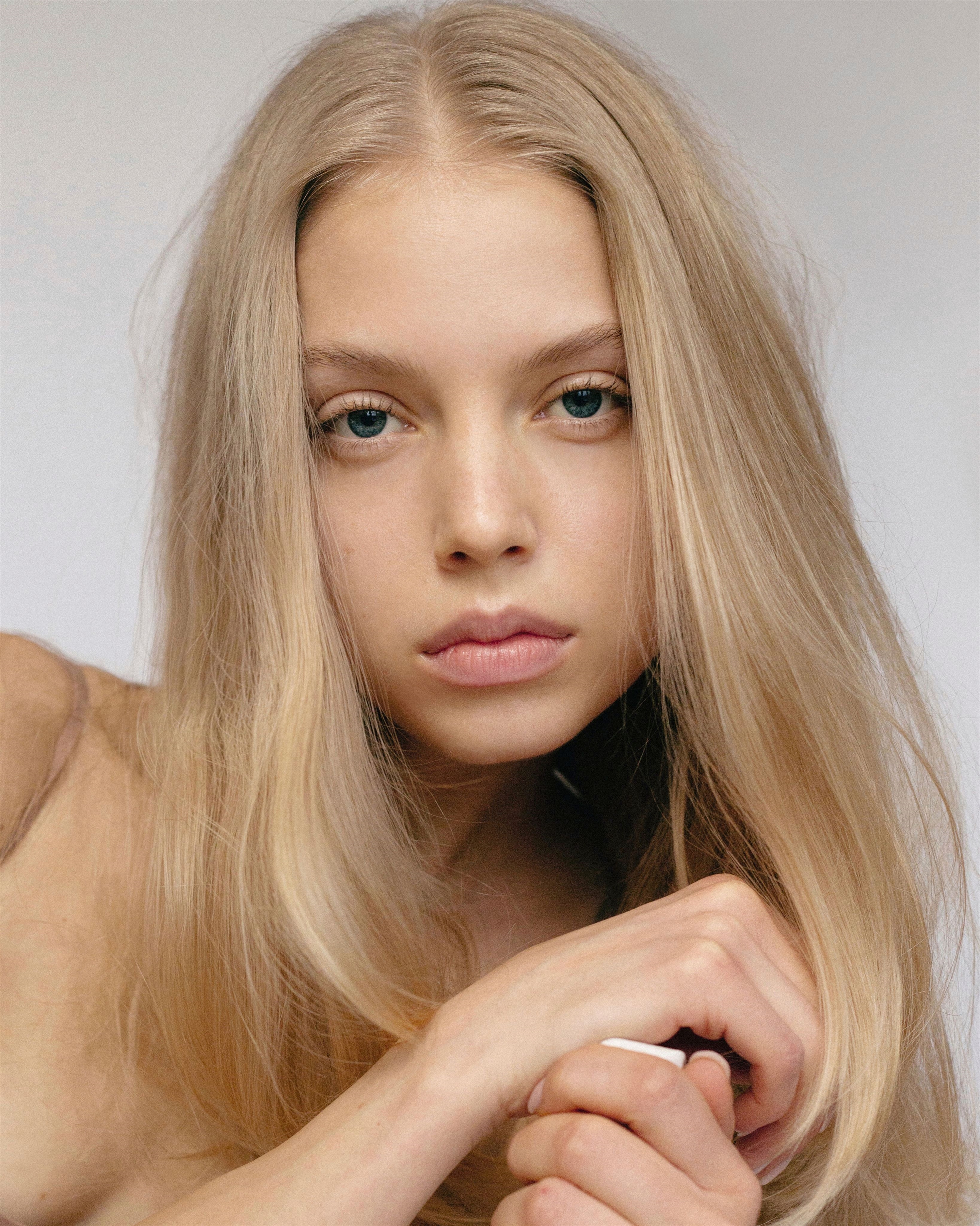WIKTORIA DAWIDOWSKA photo