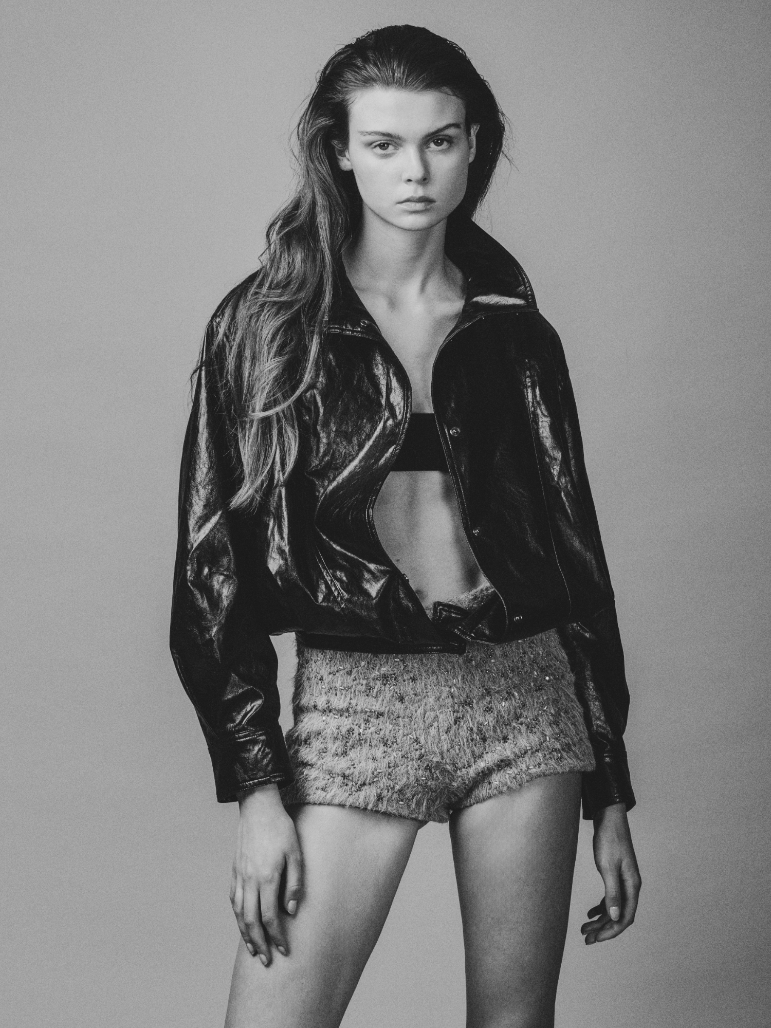 SIENNA MACHUTT photo