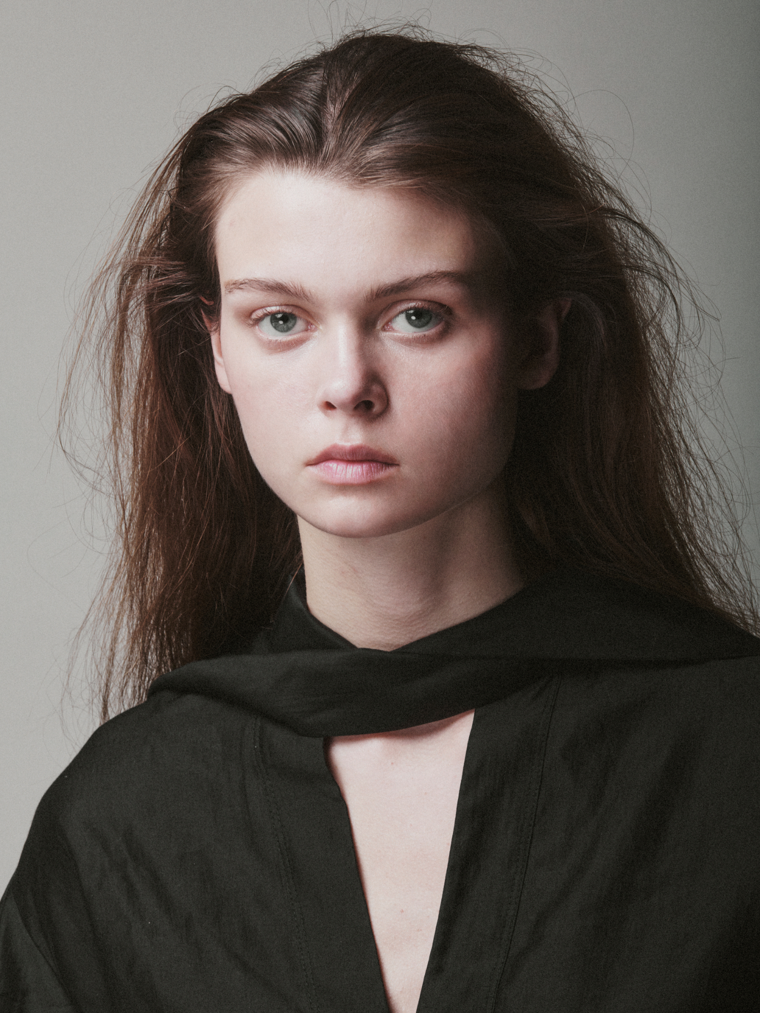 SIENNA MACHUTT photo