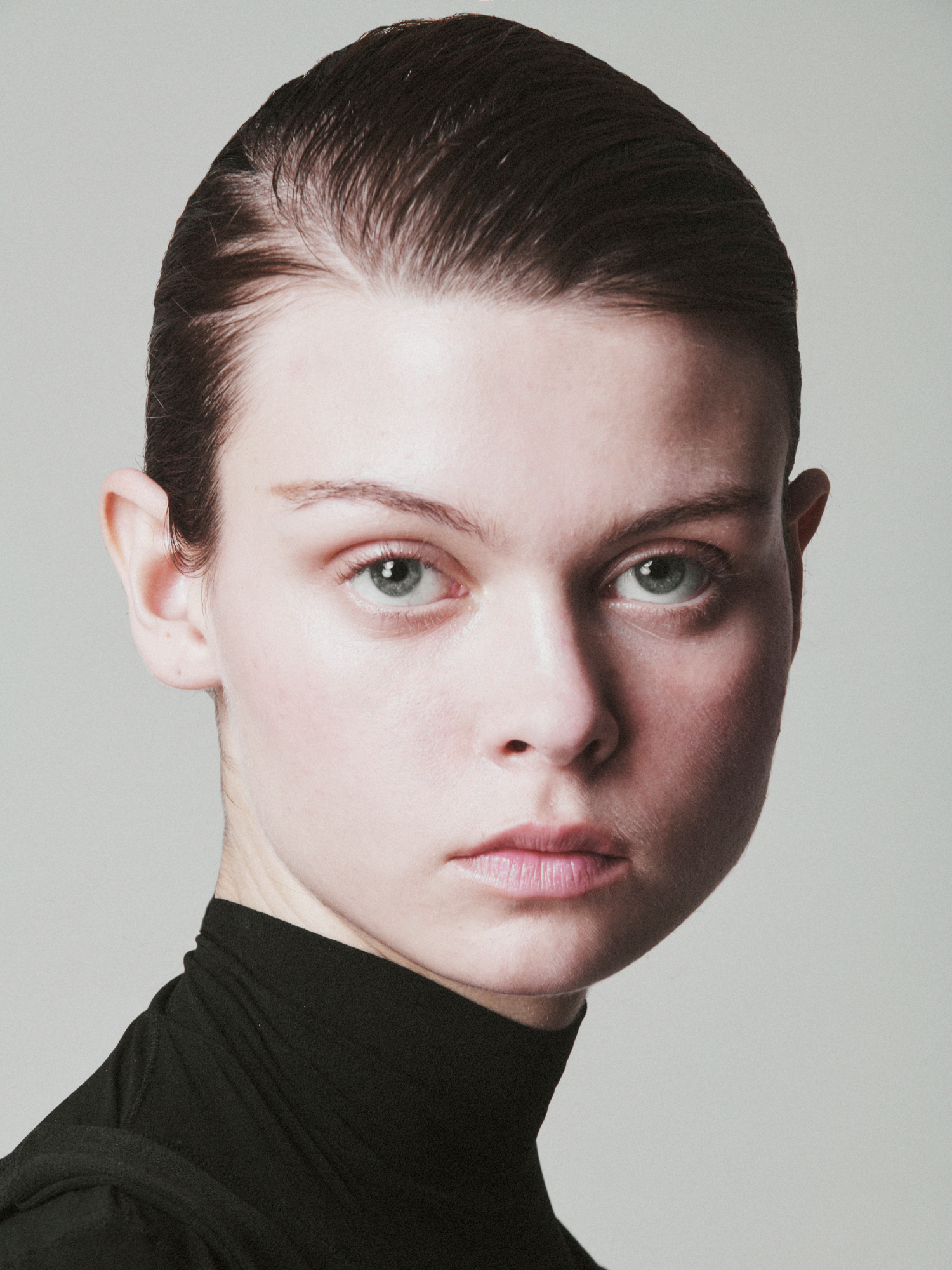 SIENNA MACHUTT photo