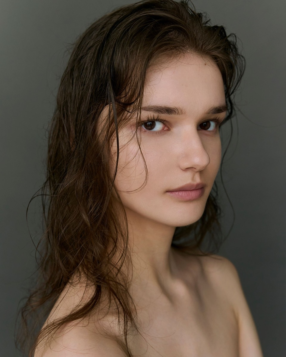 KAMILA SERKUCZEWSKA photo