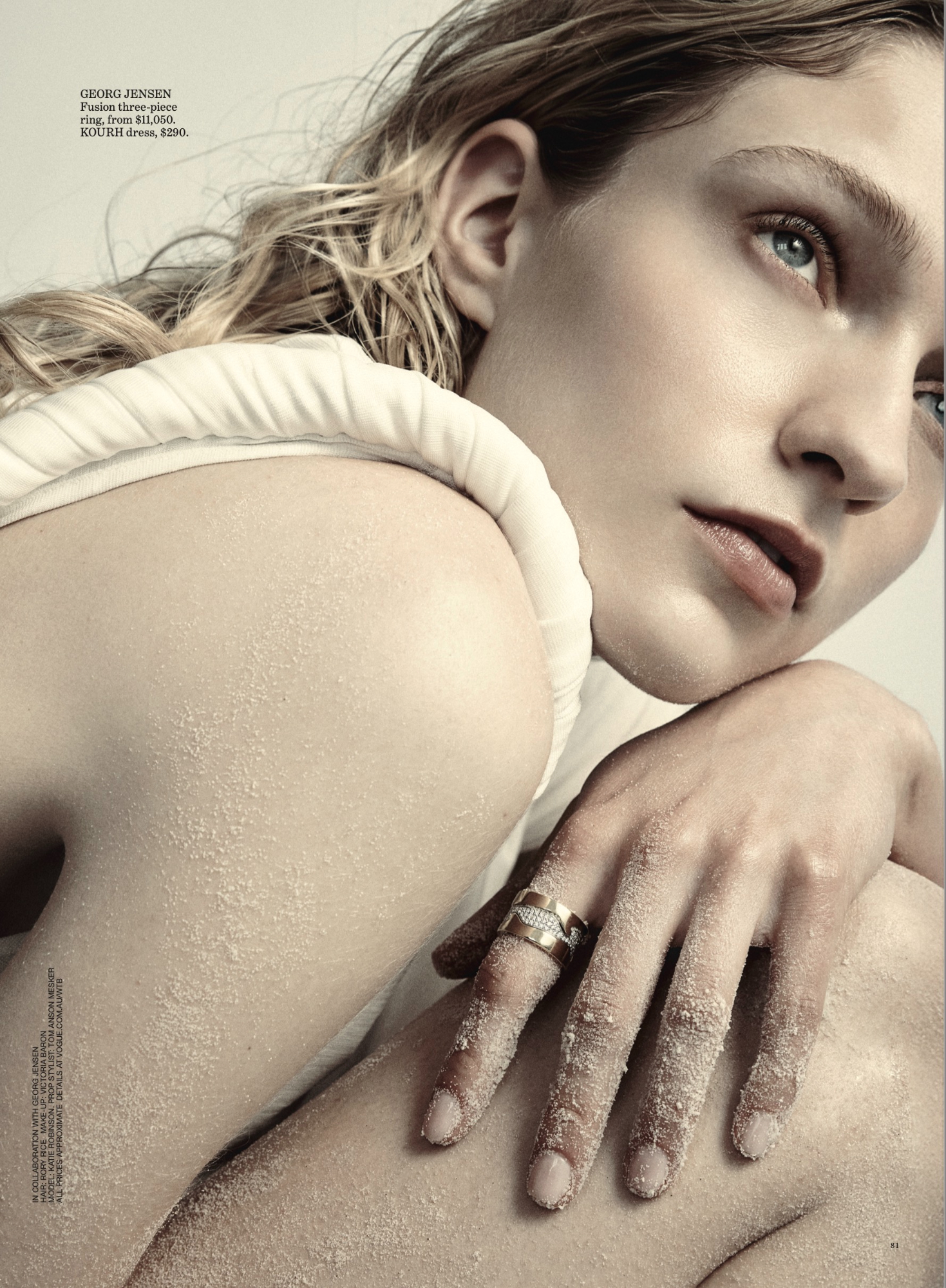 KATIE ROBINSON photo
