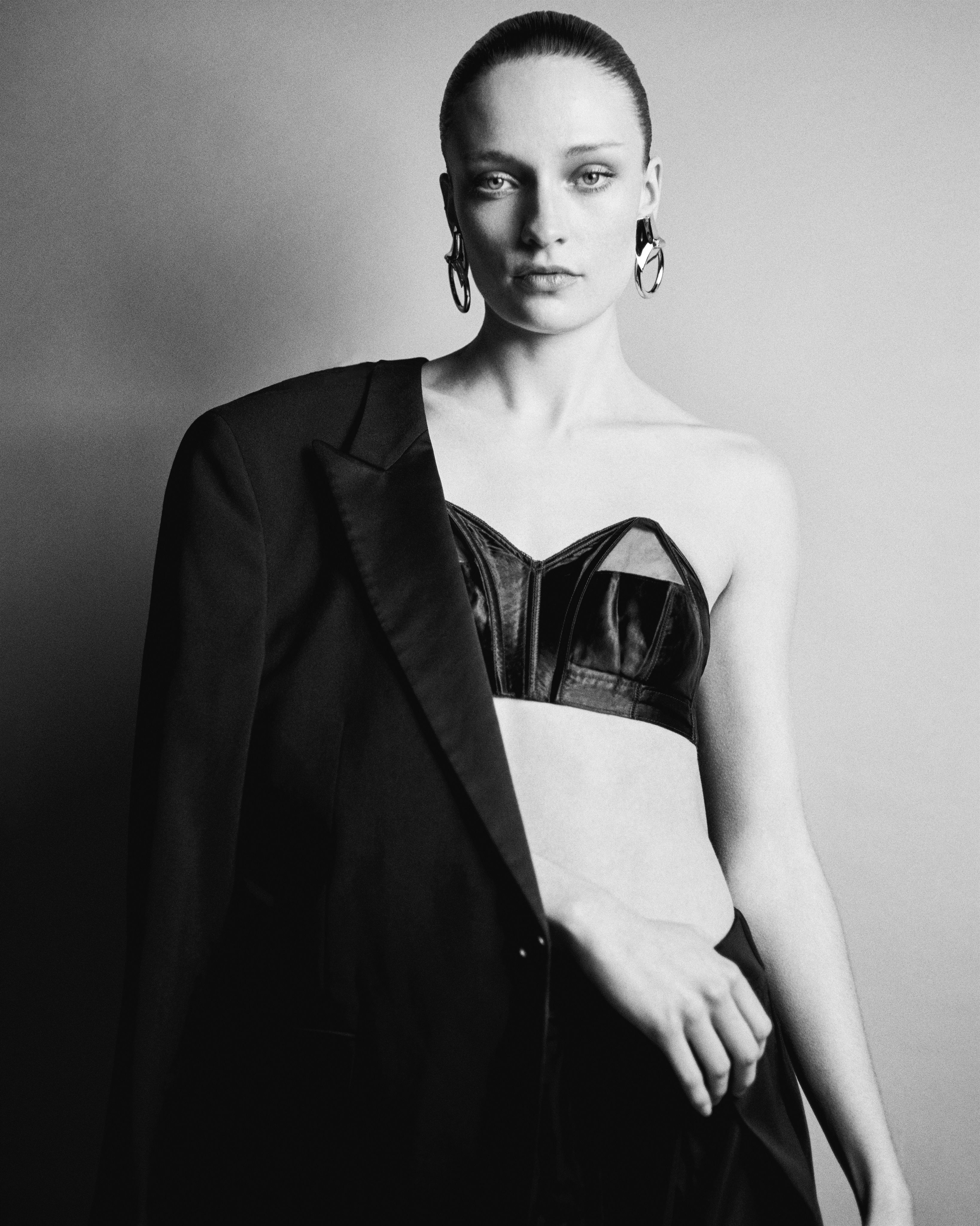KATIE ROBINSON photo