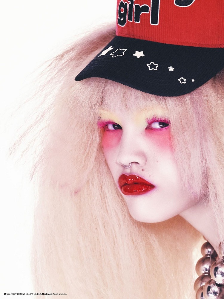 SAFFRON YIN YING CARY photo